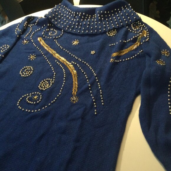 Victoria Harbour Blue n Gold Ladies Bedazzled sweater Vintage size: L - Picture 9 of 9